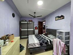 Hougang Avenue 8 (Hougang),  #556044941